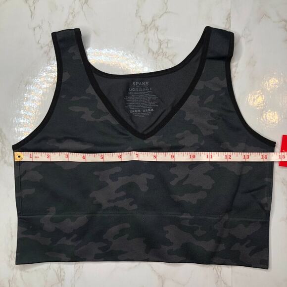 NWT Spanx Black Camo Lamn Activewear Athleisure Seamless Crop Top size L - Picture 6 of 7